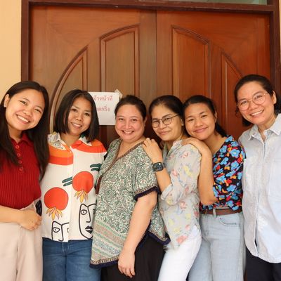 Aroon, other Better Me students and staffs